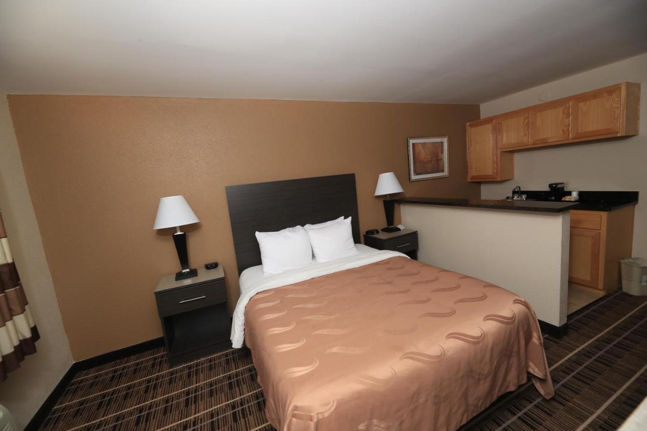 Quality Inn Dfw Airport North - Ървинг Екстериор снимка