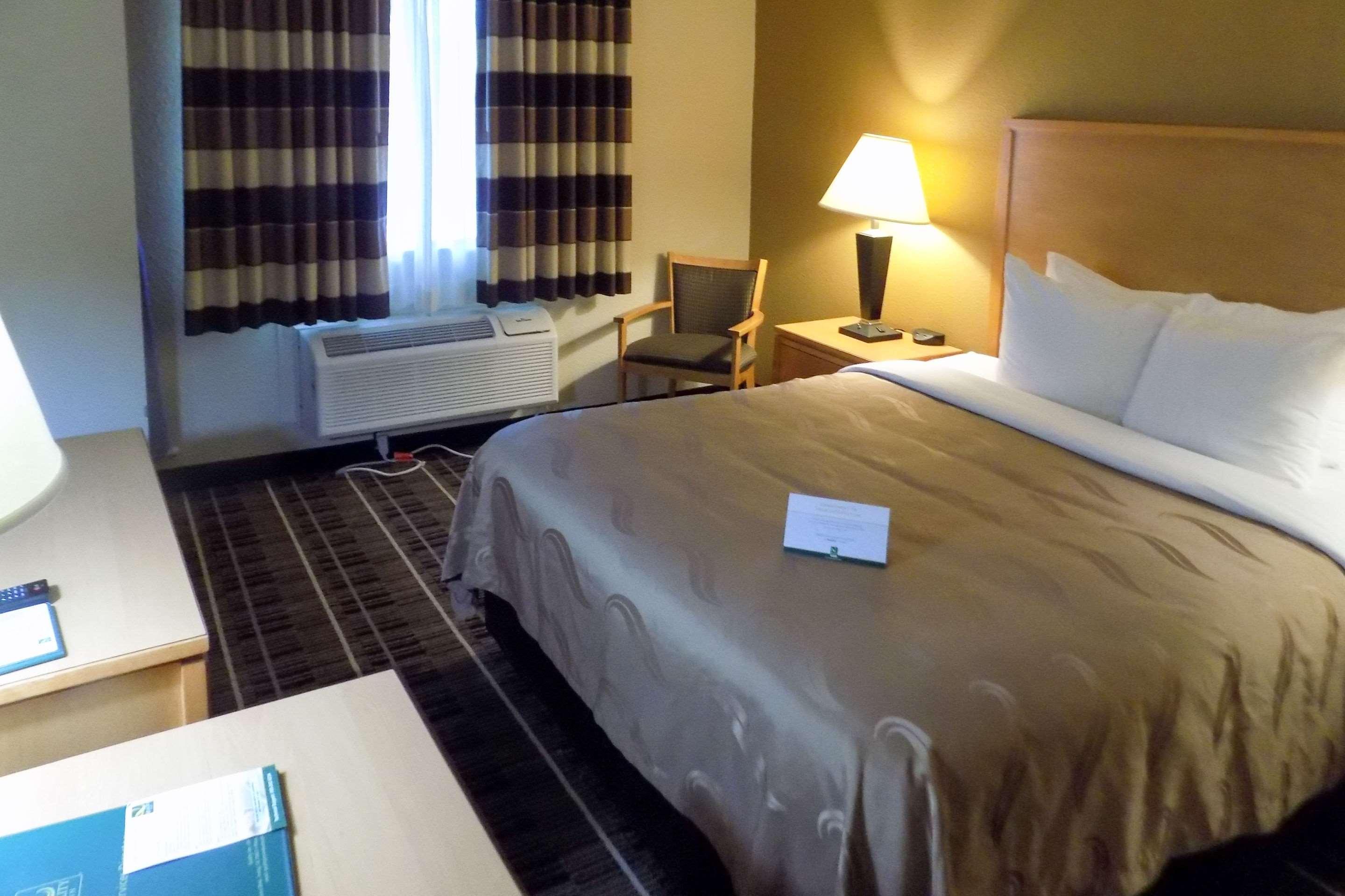 Quality Inn Dfw Airport North - Ървинг Екстериор снимка