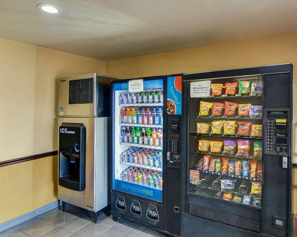 Quality Inn Dfw Airport North - Ървинг Съоръжения снимка
